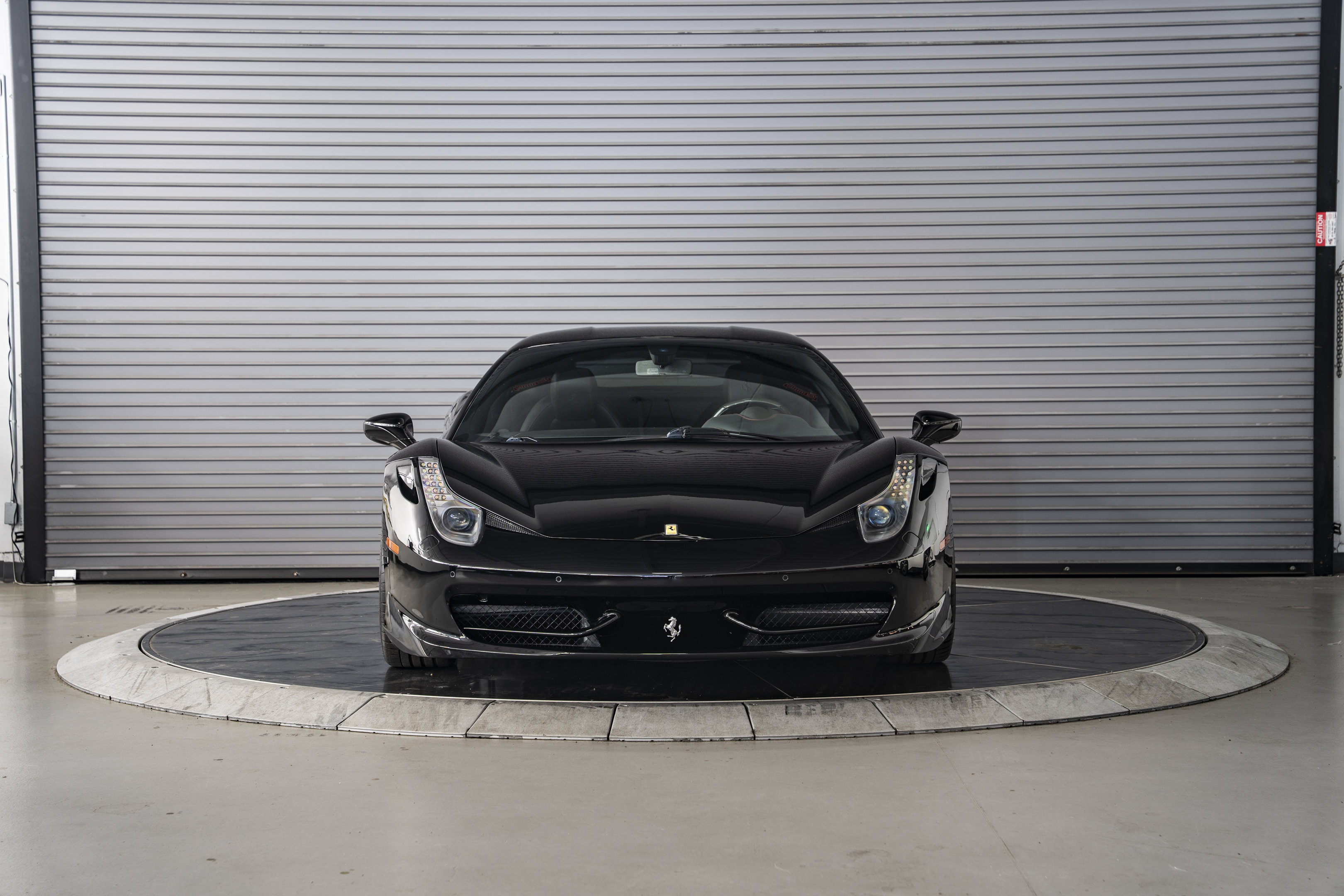 Used 2011 Ferrari 458 Italia Coupe RWD image 8