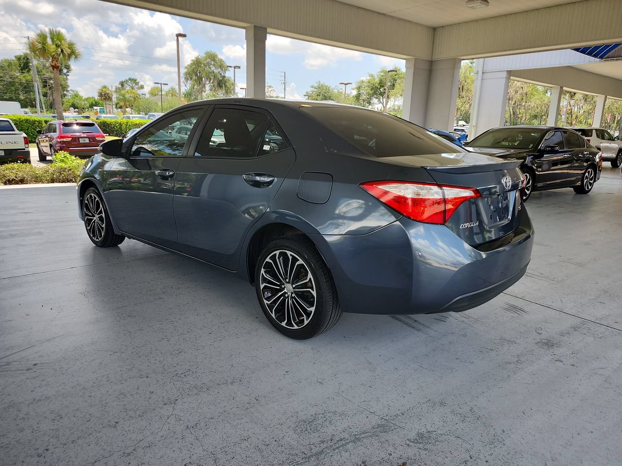 Used 2015 Toyota Corolla S FWD image 3