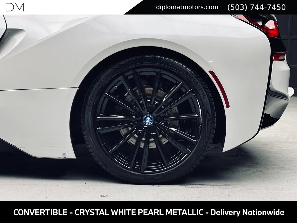 Used 2019 BMW i8 Roadster AWD/4WD image 43