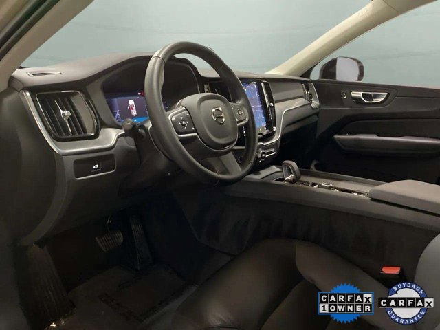 Used 2025 Volvo XC60 B5 Core image 20