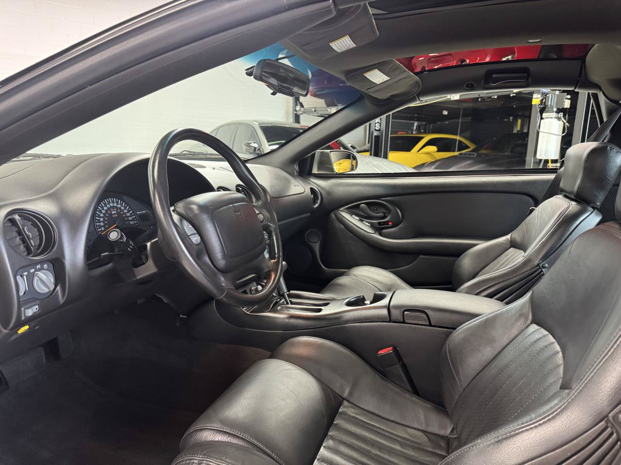 Used 2000 Pontiac Firebird Formula RWD image 44