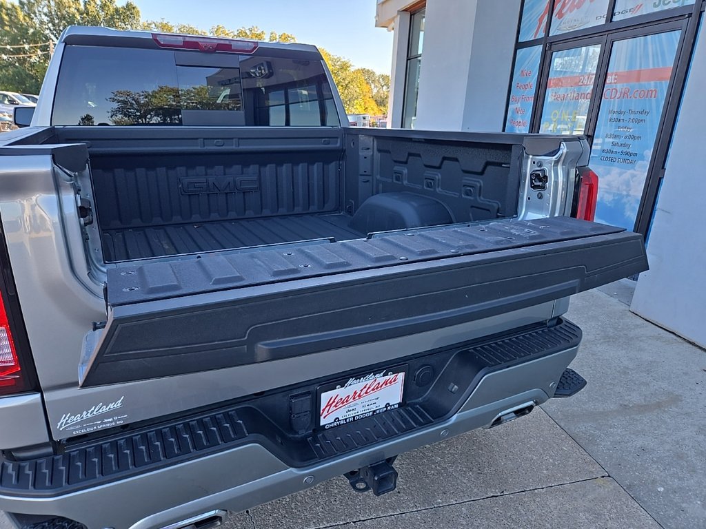 Used 2025 GMC Sierra 1500 Denali AWD/4WD image 30