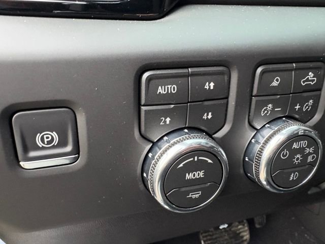 New 2026 GMC Sierra 3500 Denali w/ Denali Reserve Package image 9