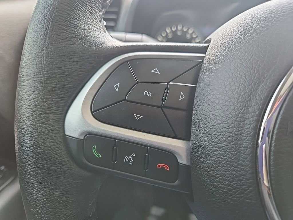 Used 2023 Jeep Renegade Altitude w/ Sun/Sound Group image 39