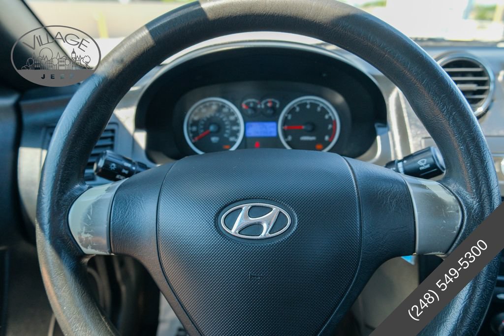 Used 2008 Hyundai Tiburon GS FWD image 11