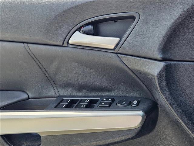 Used 2010 Honda Accord EX-L image 6