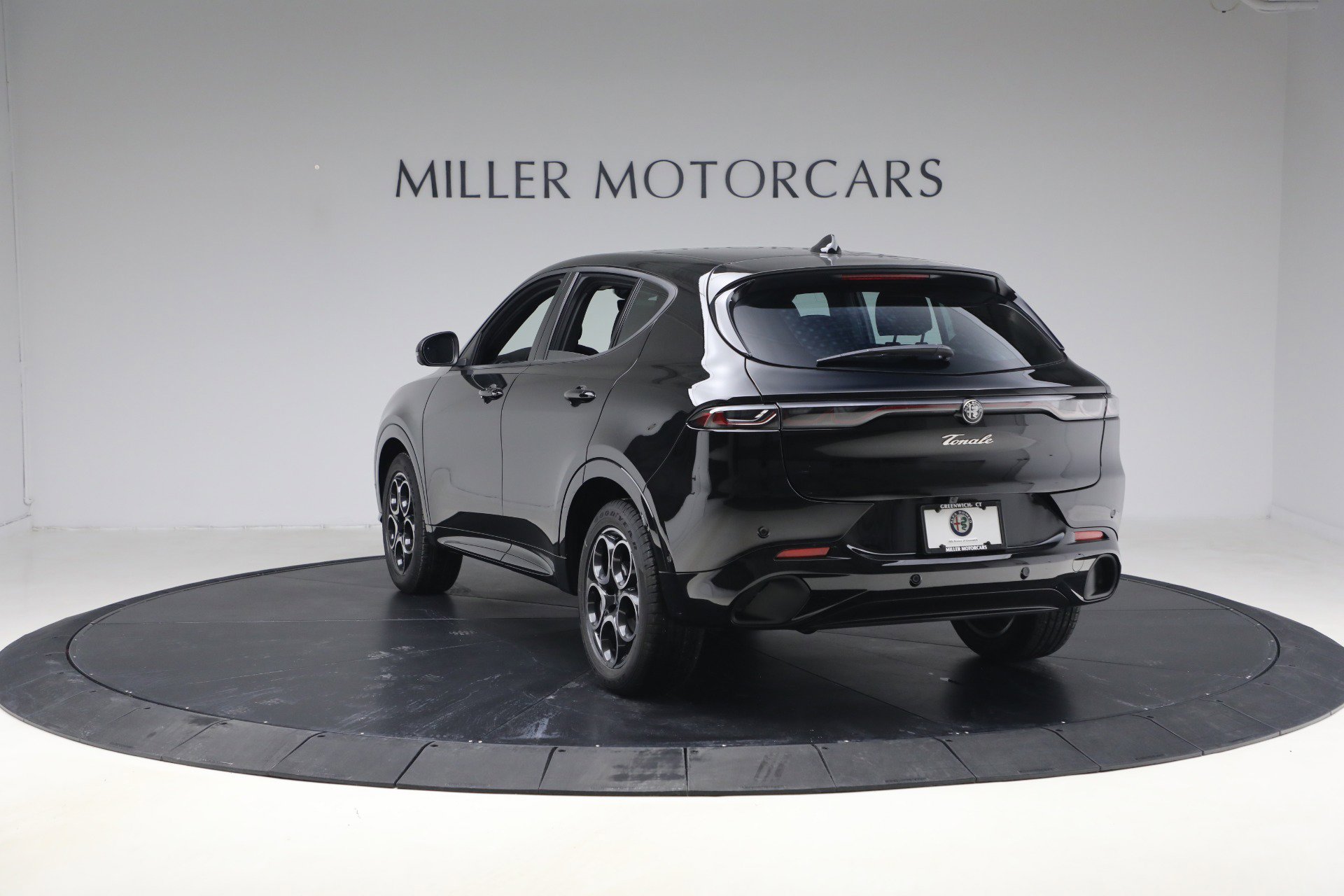 New 2026 Alfa Romeo Tonale w/ Active Assist Package AWD/4WD image 5