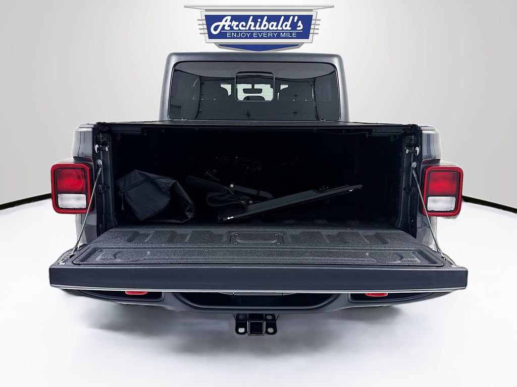Used 2022 Jeep Gladiator Rubicon w/ Cold Weather Group AWD/4WD image 21