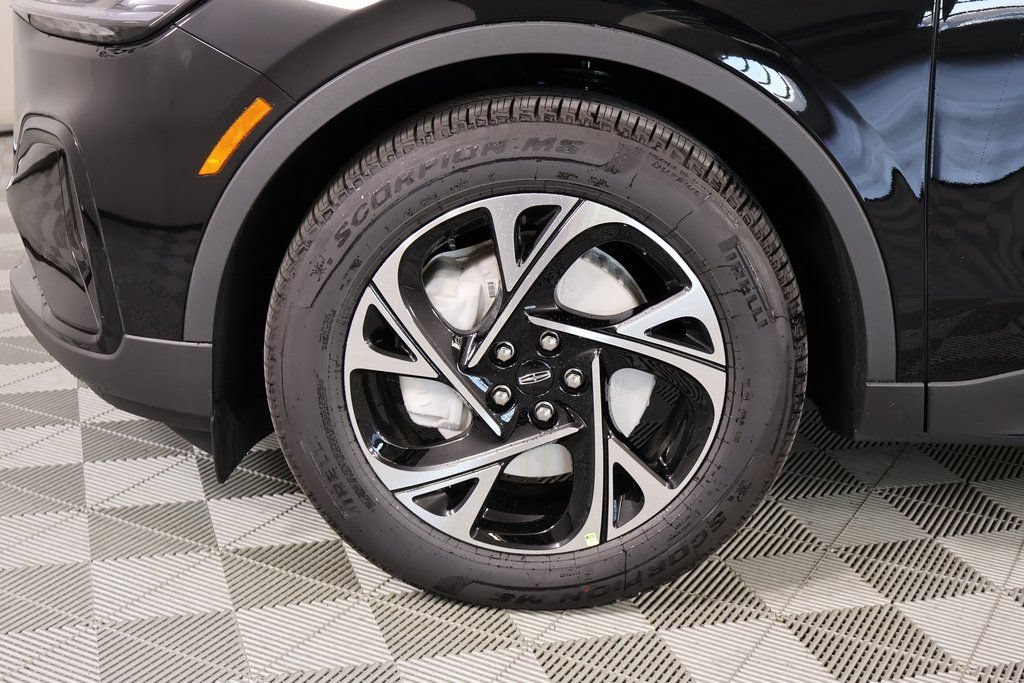 New 2026 Lincoln Nautilus Premier w/ Equipment Group 102A AWD/4WD image 18