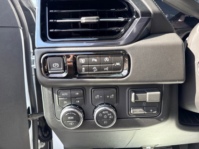 New 2026 GMC Yukon AT4 image 25