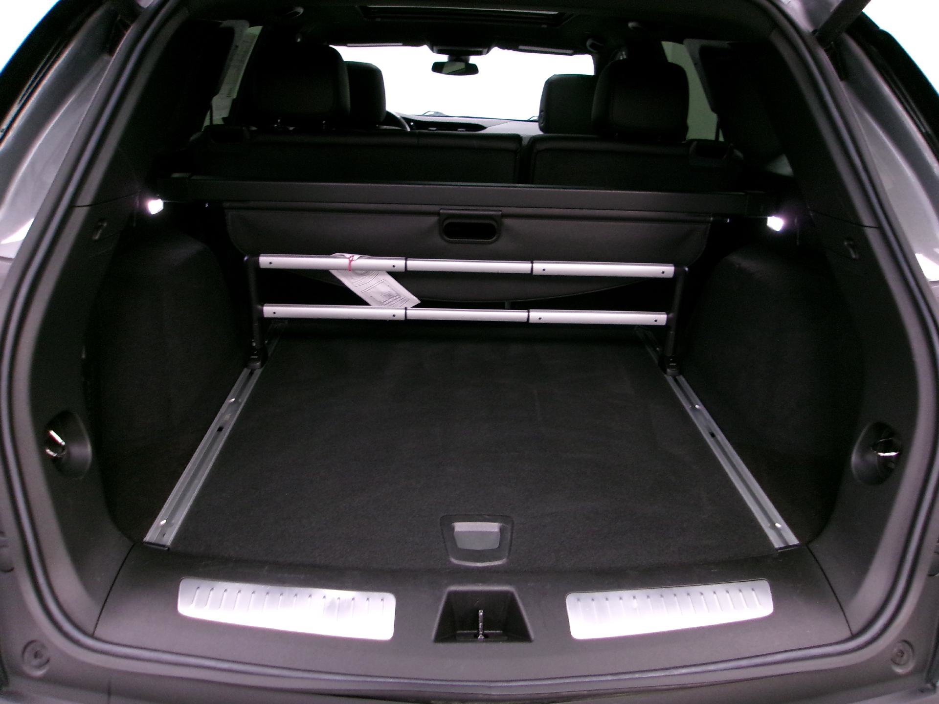 Used 2023 Cadillac XT5 Premium Luxury image 11