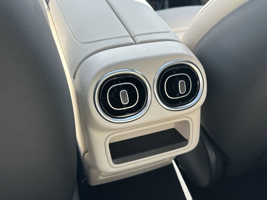 New 2026 Mercedes-Benz GLC 300 4MATIC image 26
