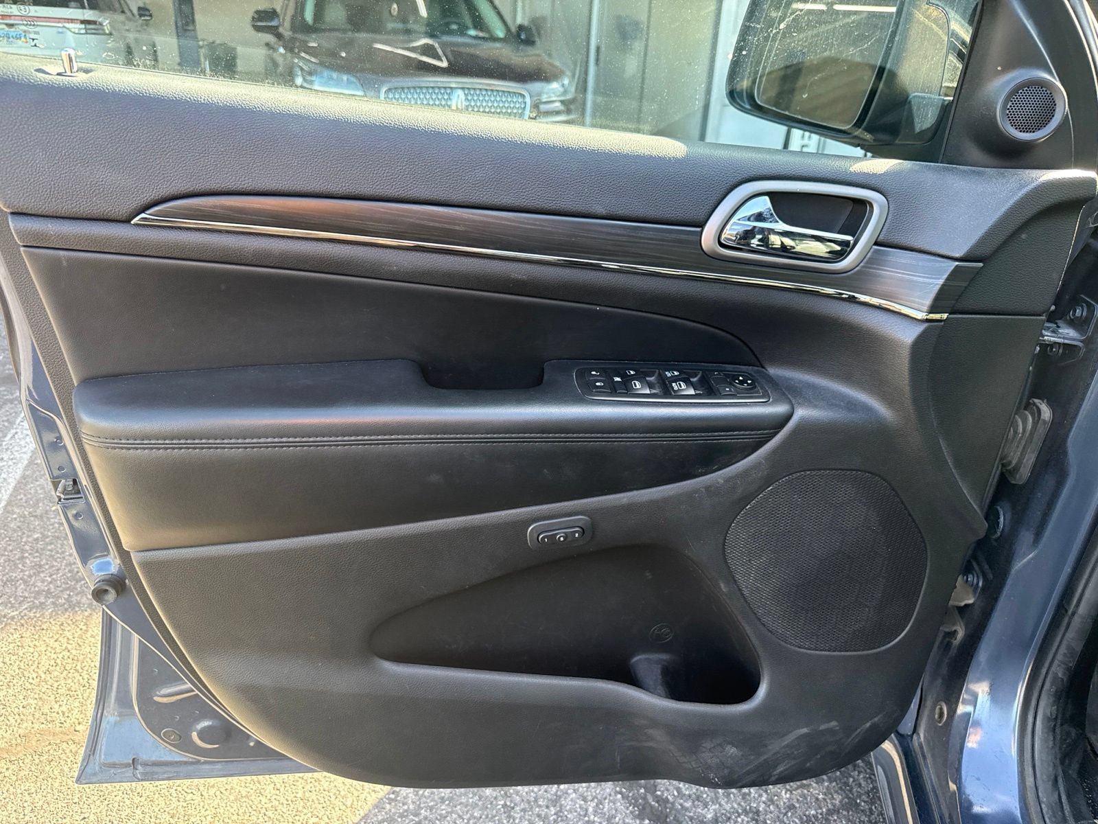 Used 2019 Jeep Grand Cherokee Limited X RWD image 11