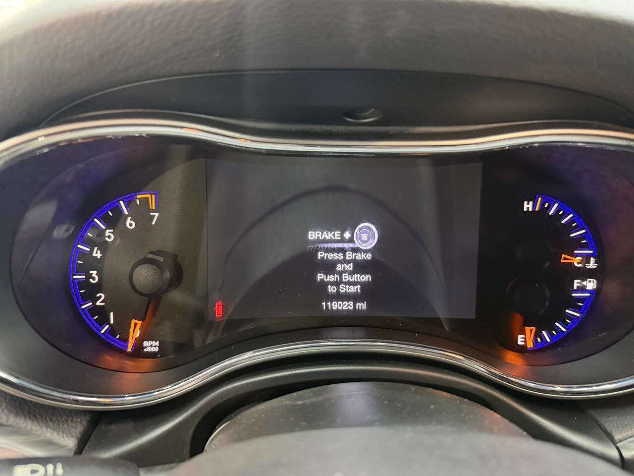 Used 2019 Jeep Grand Cherokee Limited w/ Luxury Group II AWD/4WD image 19