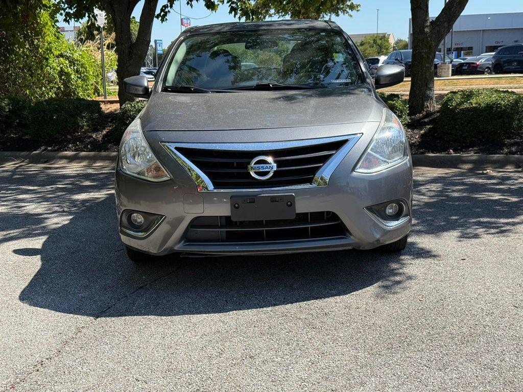 Used 2019 Nissan Versa SV w/ SV Special Edition Package FWD image 2
