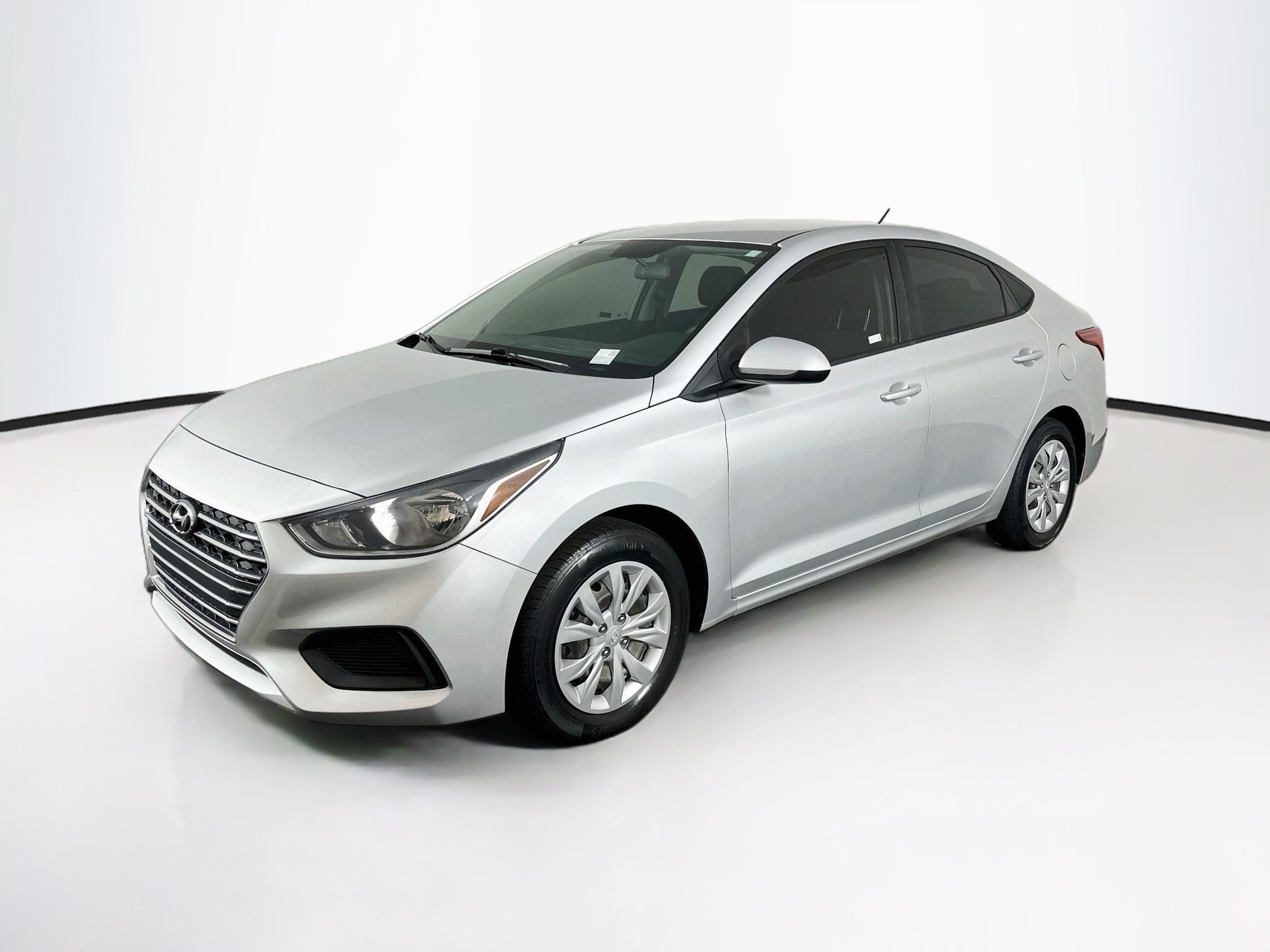Used 2022 Hyundai Accent SE FWD image 3