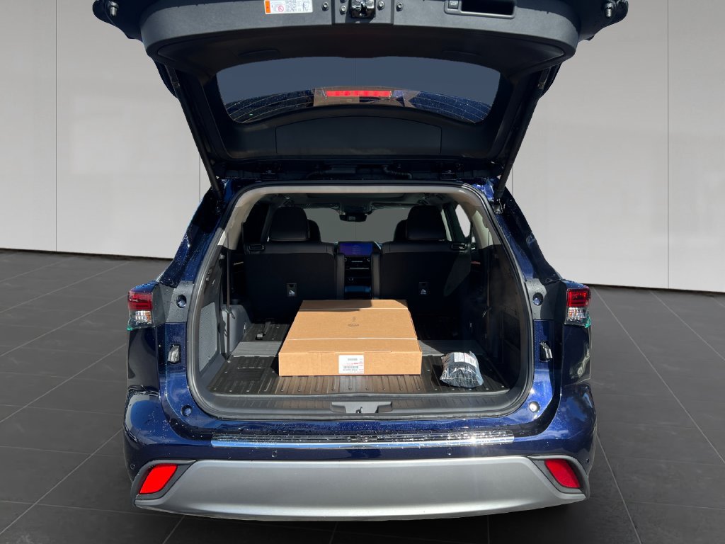 New 2026 Toyota Highlander Platinum AWD/4WD image 20