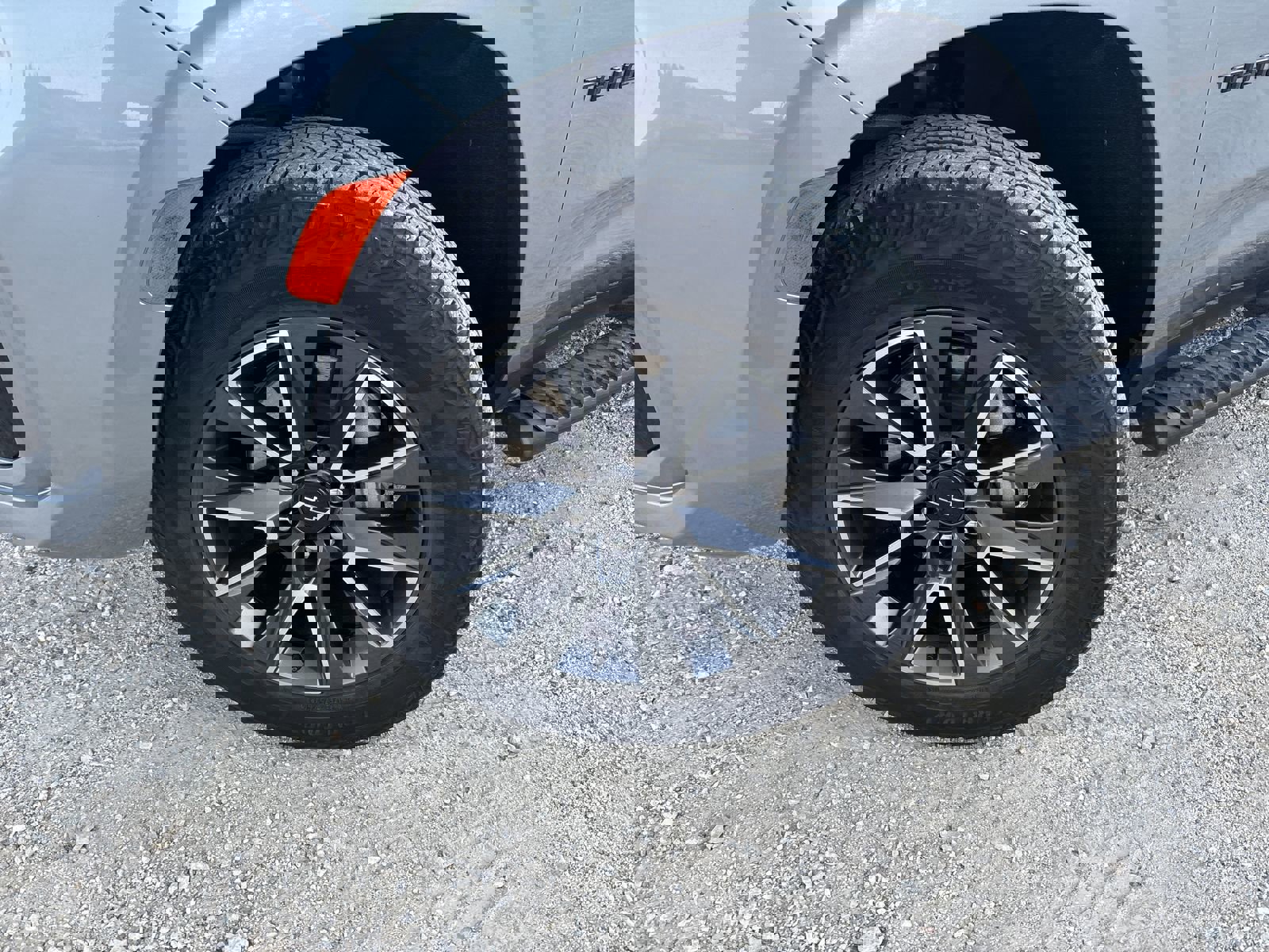 Used 2024 Chevrolet Tahoe Z71 w/ Luxury Package image 13