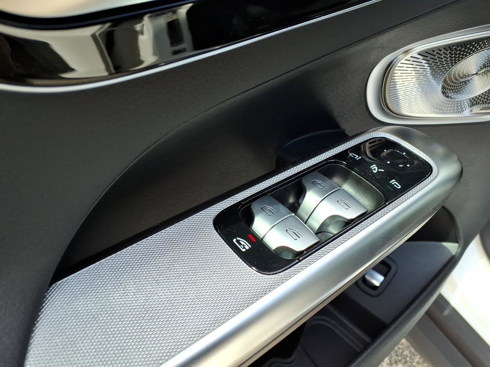 New 2026 Mercedes-Benz GLC 300 4MATIC image 13