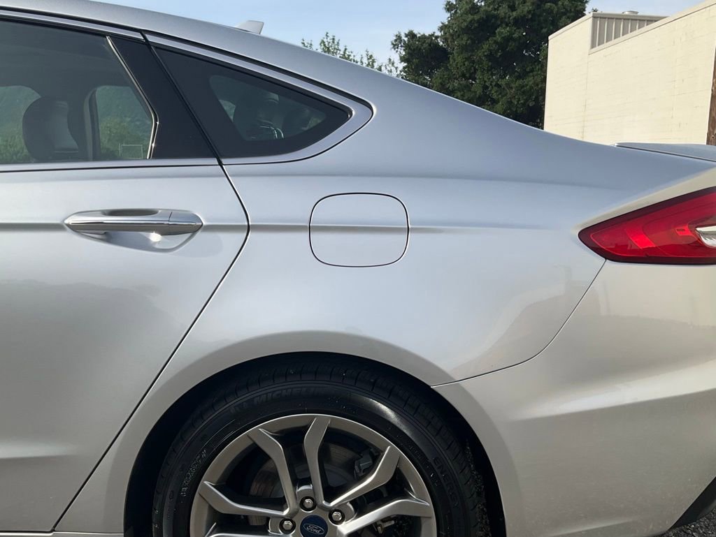 Used 2019 Ford Fusion Titanium image 12
