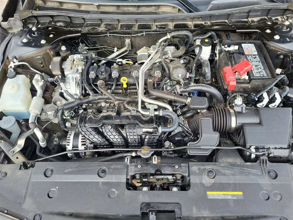 Used 2024 Nissan Altima 2.5 SV image 18