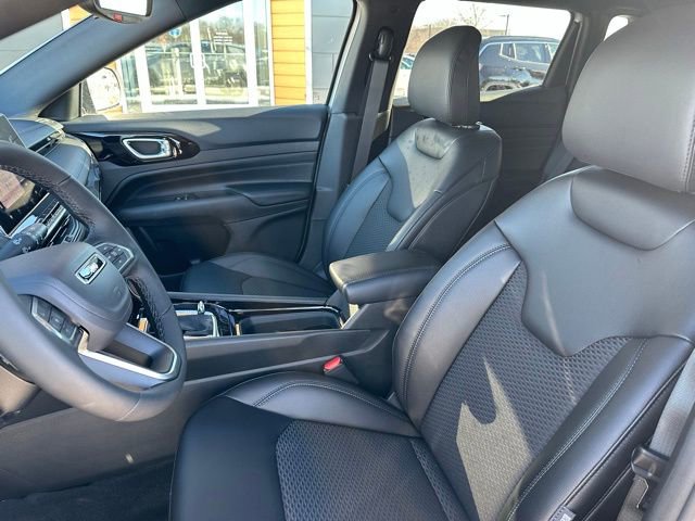 New 2026 Jeep Compass Latitude AWD/4WD image 23