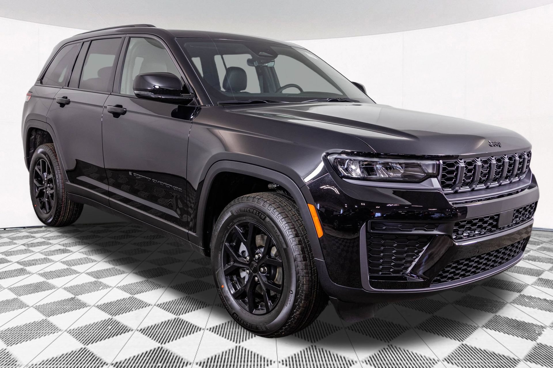 New 2026 Jeep Grand Cherokee Altitude AWD/4WD image 14