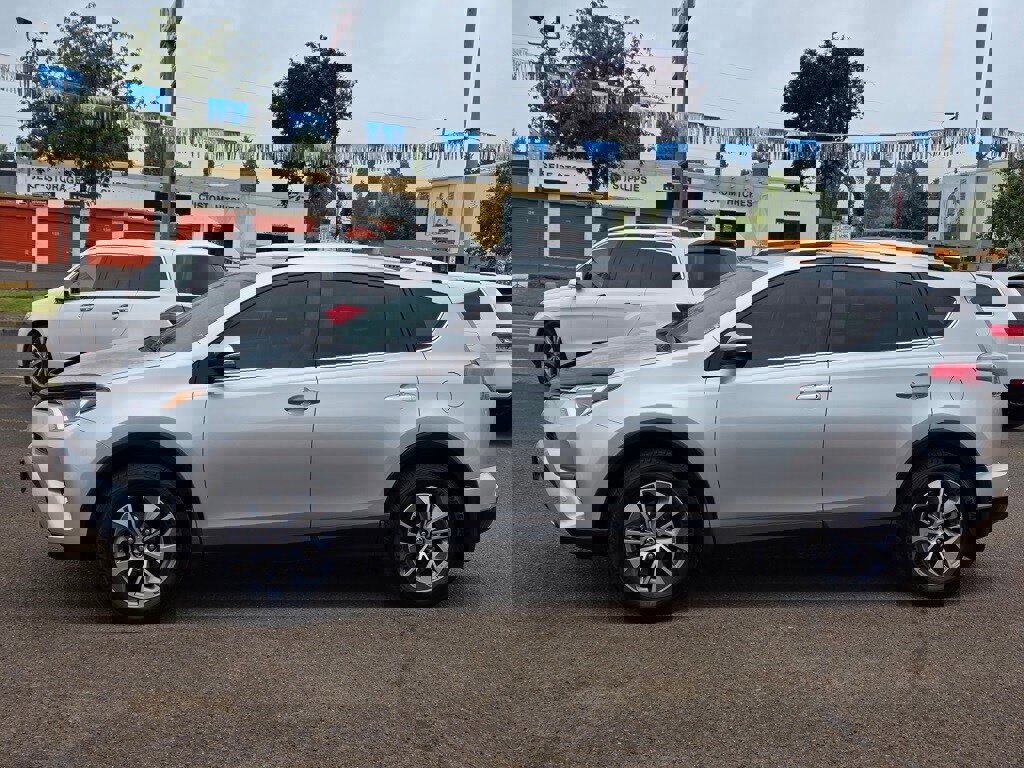 Used 2016 Toyota RAV4 XLE image 6