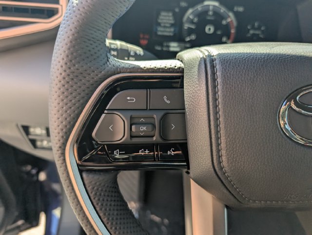 New 2026 Toyota Tundra Platinum AWD/4WD image 18