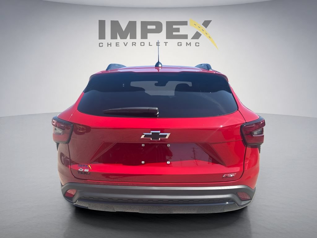 New 2026 Chevrolet Trax RS w/ Sunroof Package FWD image 4