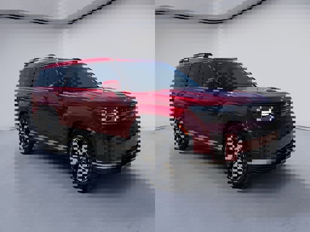 Used 2025 Hyundai Santa Fe Limited image 7