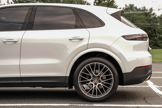 Used 2020 Porsche Cayenne AWD/4WD image 5