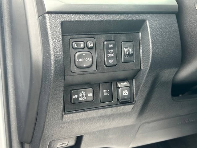 Used 2019 Toyota Tundra Platinum AWD/4WD image 26