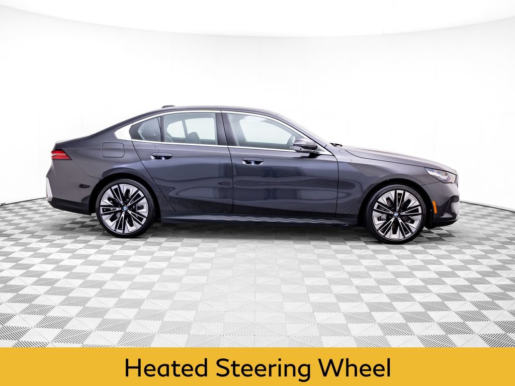 Used 2024 BMW 540i xDrive w/ Premium Package AWD/4WD image 7