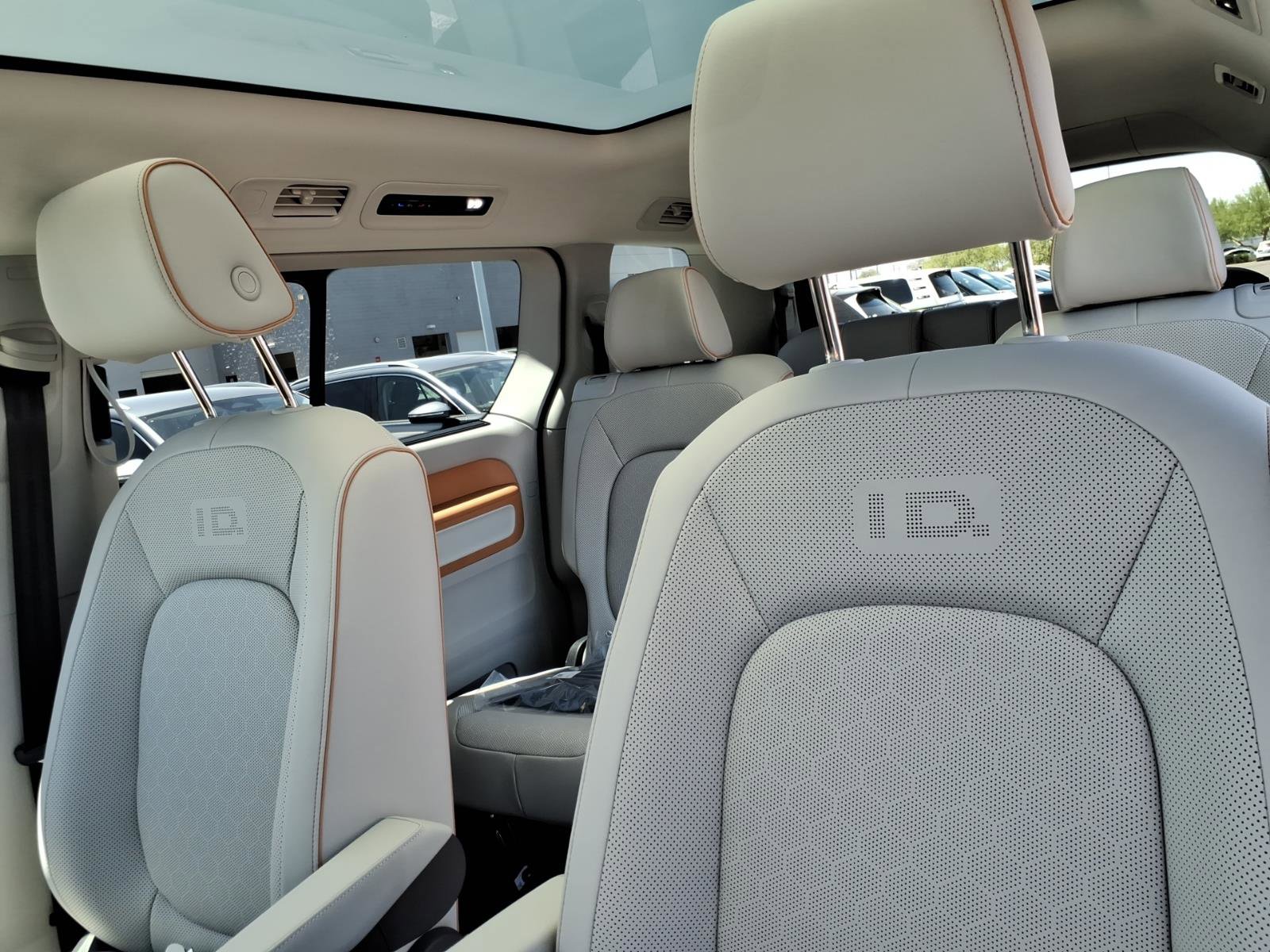 New 2025 Volkswagen ID. Buzz Pro S Plus AWD/4WD image 14