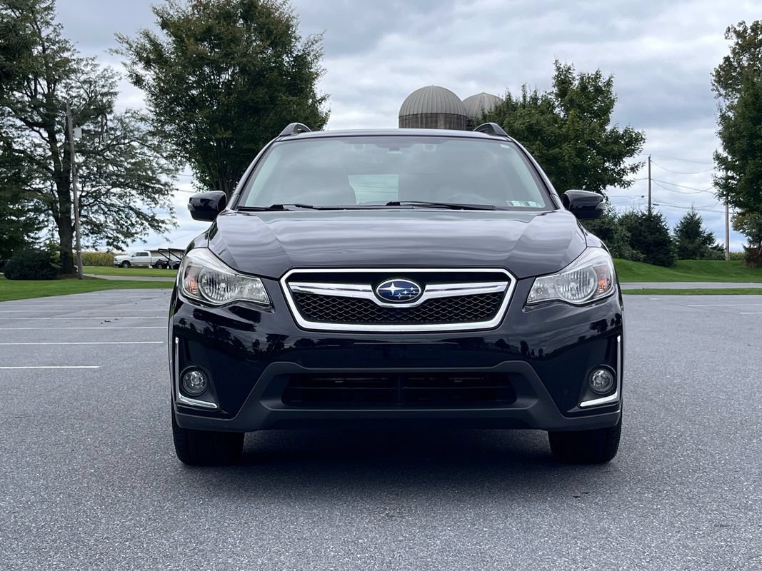 Used 2017 Subaru Crosstrek 2.0i Limited AWD/4WD image 2