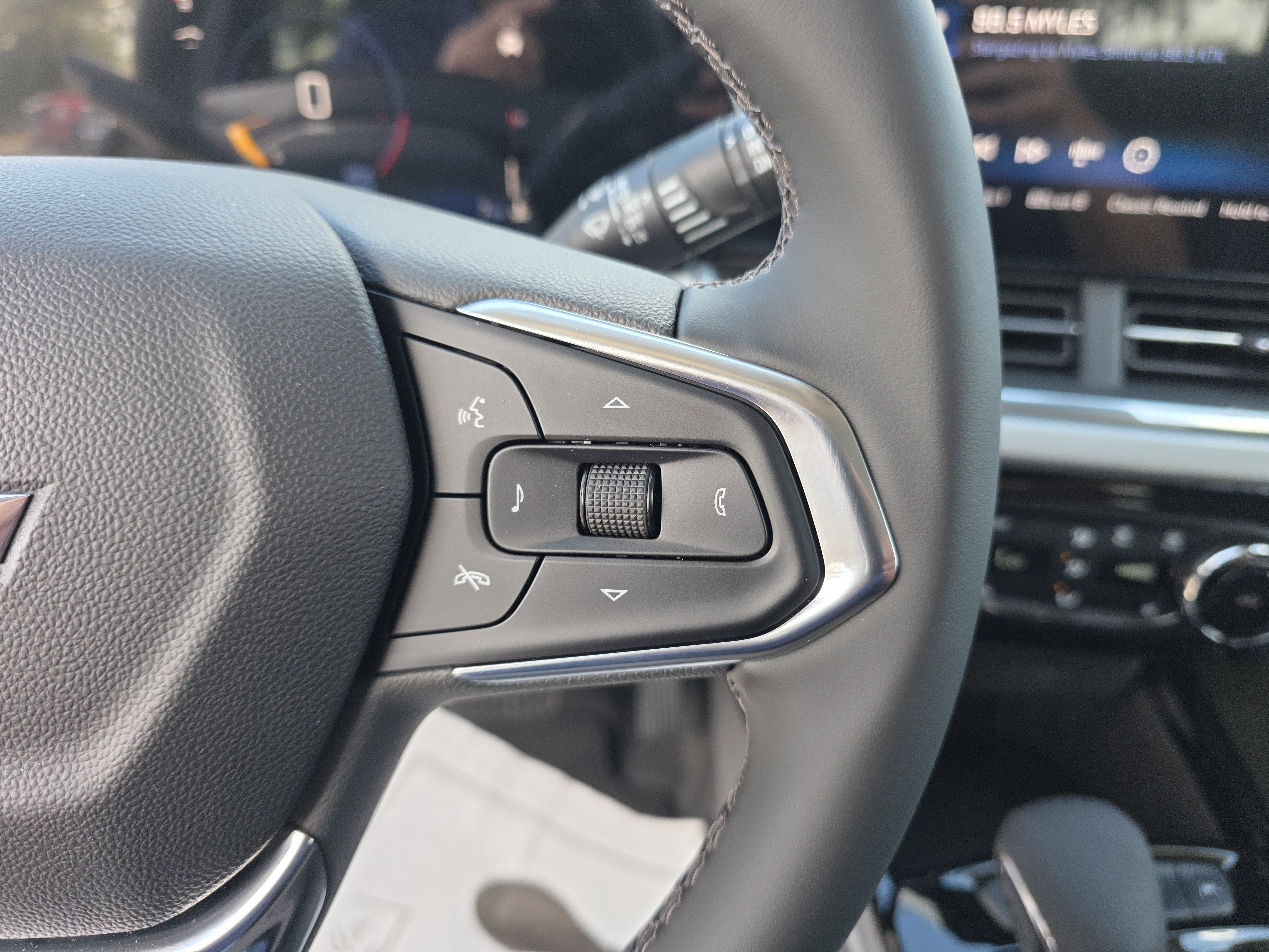 New 2026 Chevrolet Trax LT w/ Driver Confidence Package image 33