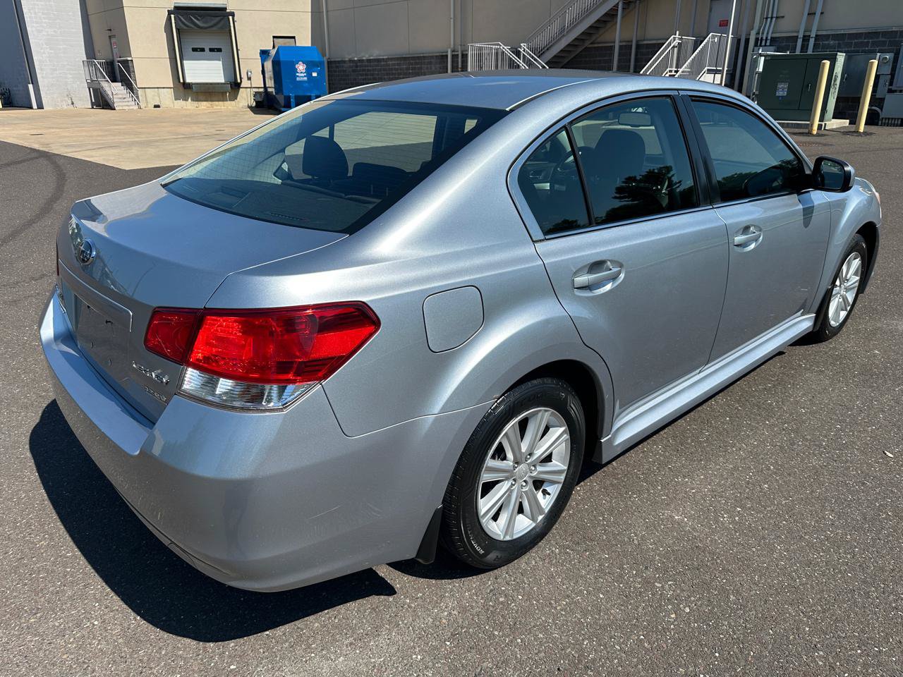 Used 2012 Subaru Legacy 2.5i Premium AWD/4WD image 5