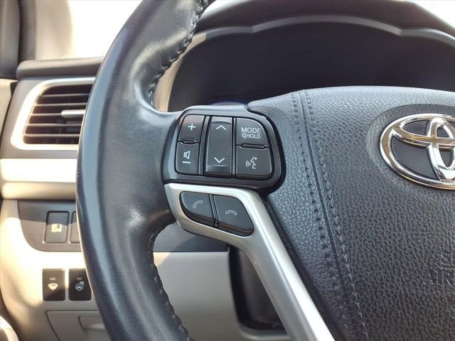 Certified 2019 Toyota Highlander Limited Platinum image 20