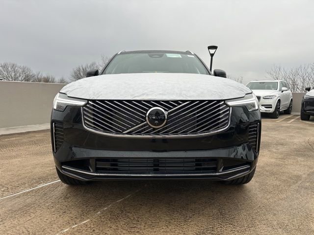 New 2026 Volvo XC90 T8 Plus w/ Protection Package image 2