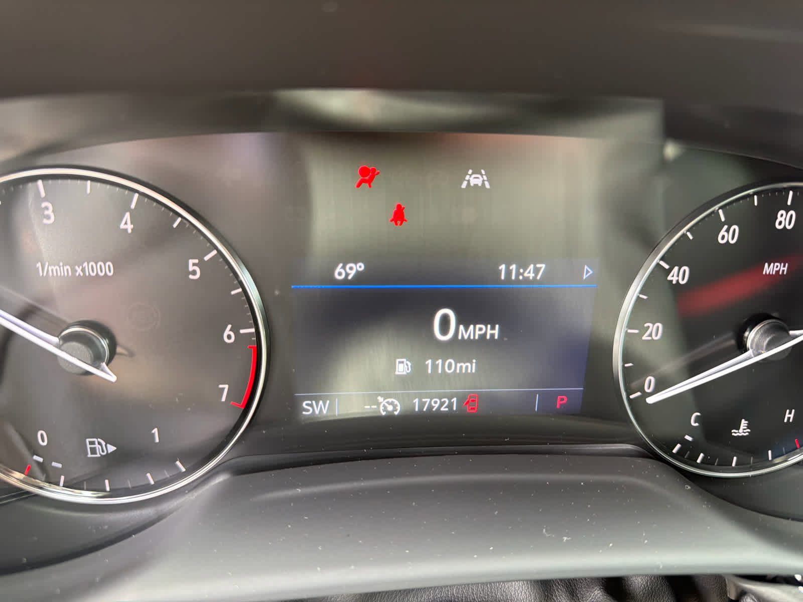 Used 2022 Buick Envision Preferred FWD image 12