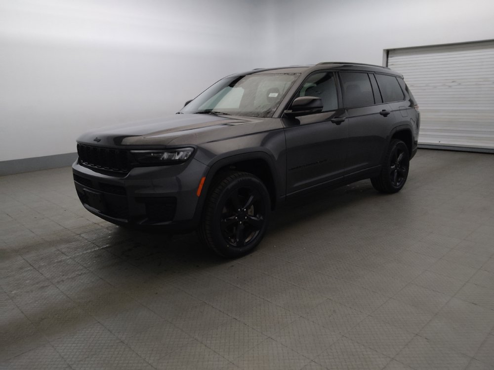 Used 2023 Jeep Grand Cherokee L Laredo AWD/4WD image 2