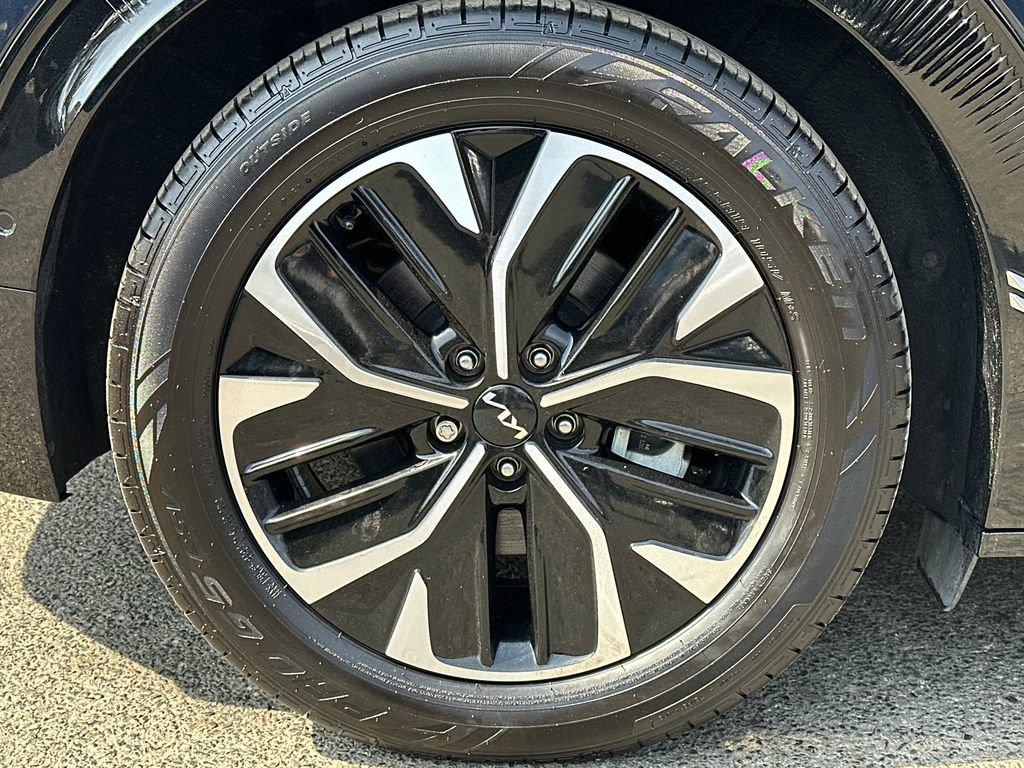 Certified 2023 Kia EV6 Wind w/ Wind Technology Package image 8