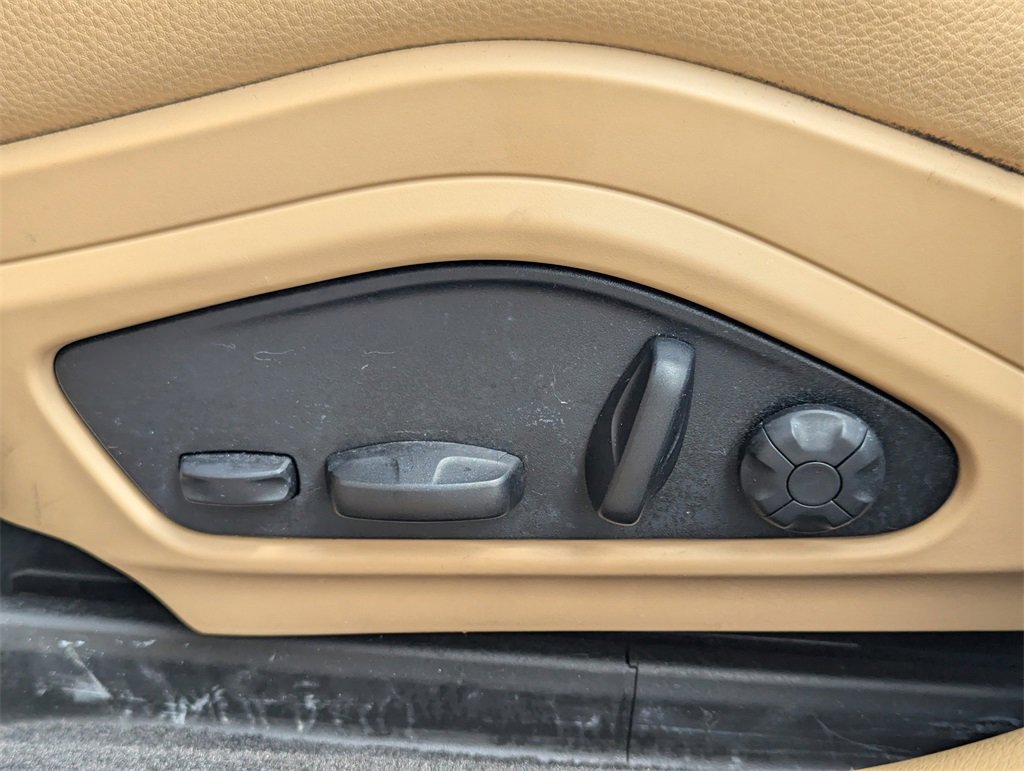 Used 2022 Porsche Panamera 4S Executive image 12