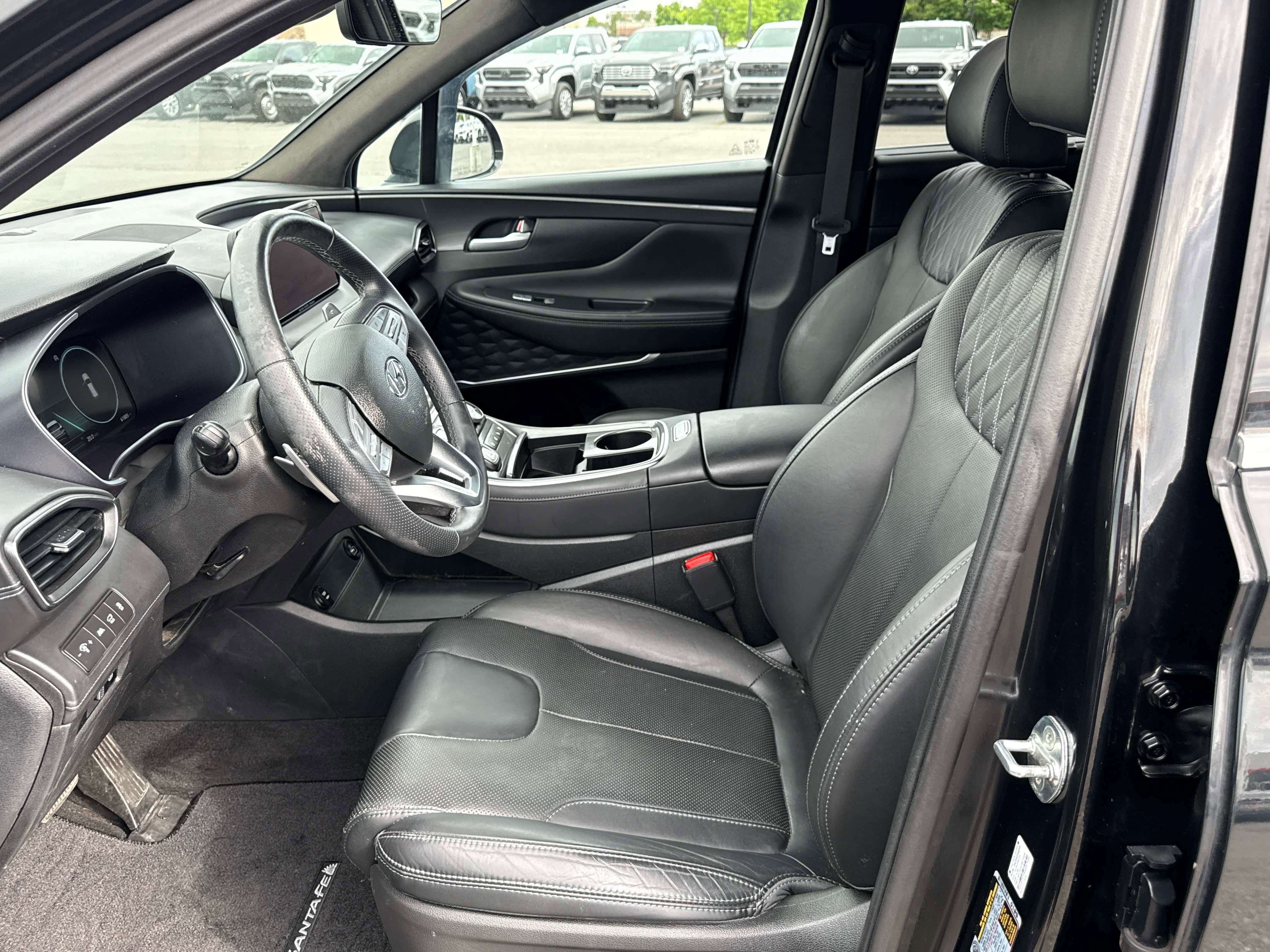 Used 2022 Hyundai Santa Fe Calligraphy w/ Cargo Package AWD/4WD image 11