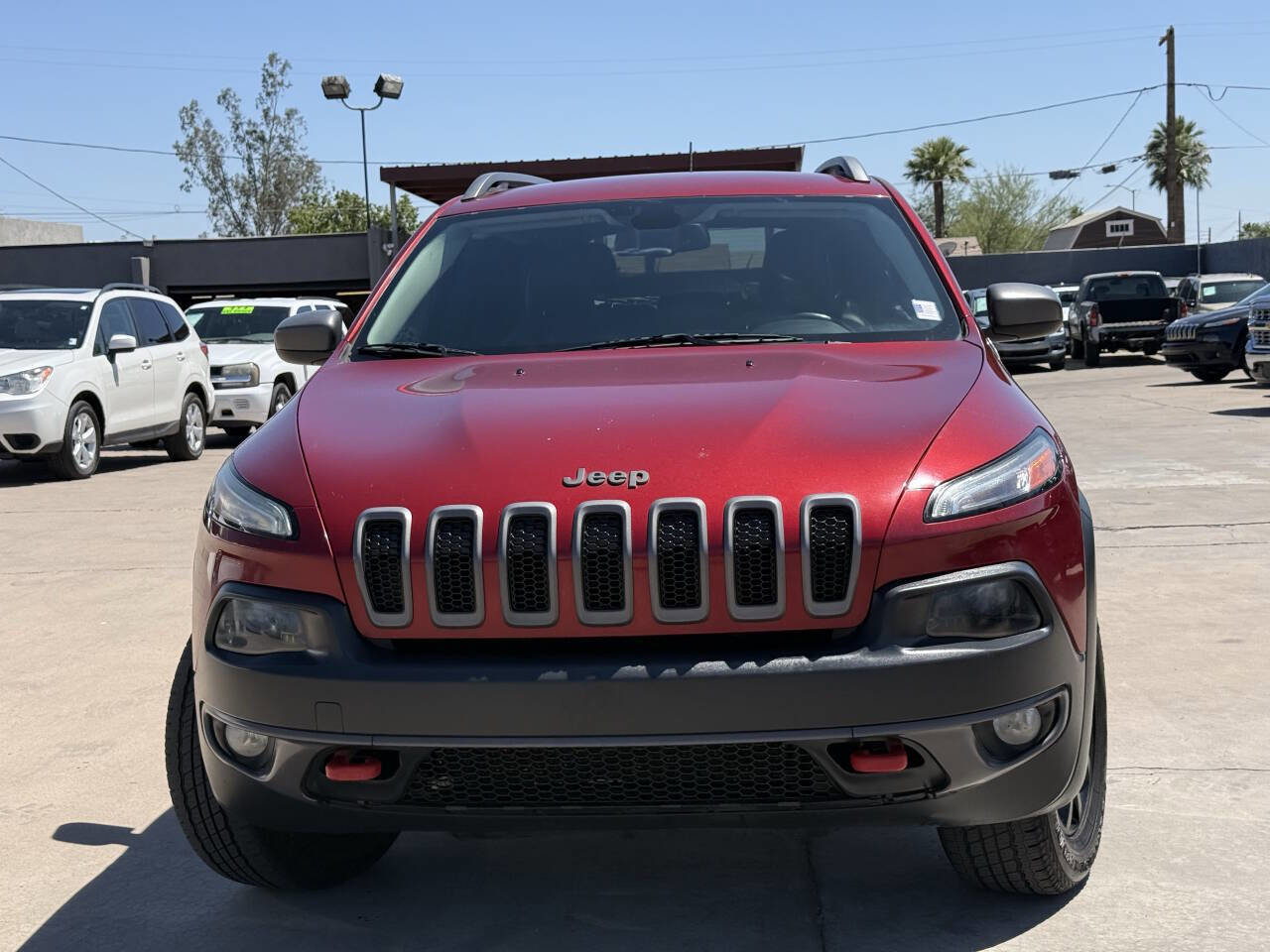 Used 2015 Jeep Cherokee Trailhawk w/ Comfort/Convenience Group AWD/4WD image 3