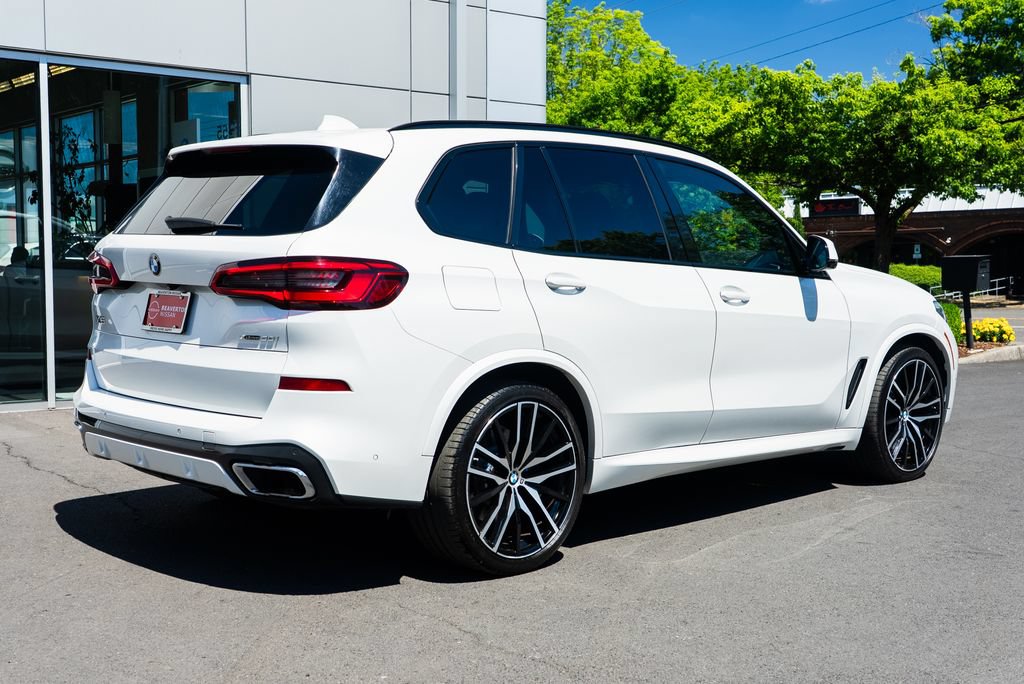 Used 2019 BMW X5 xDrive50i w/ M Sport Package AWD/4WD image 6