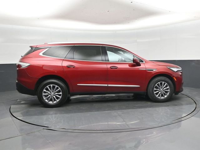 Used 2024 Buick Enclave Premium FWD image 2