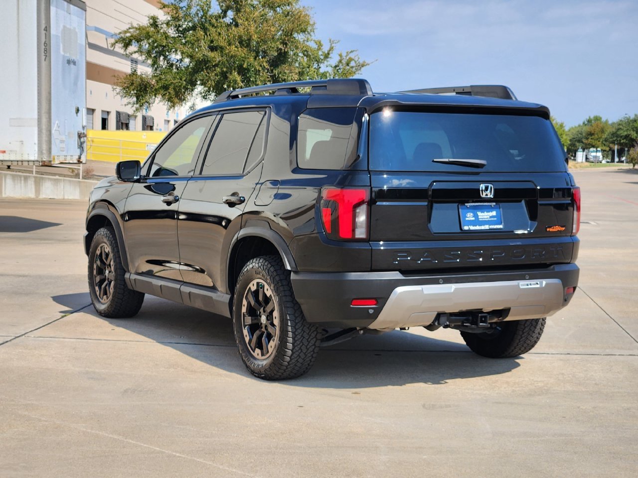 Used 2026 Honda Passport TrailSport Elite image 3
