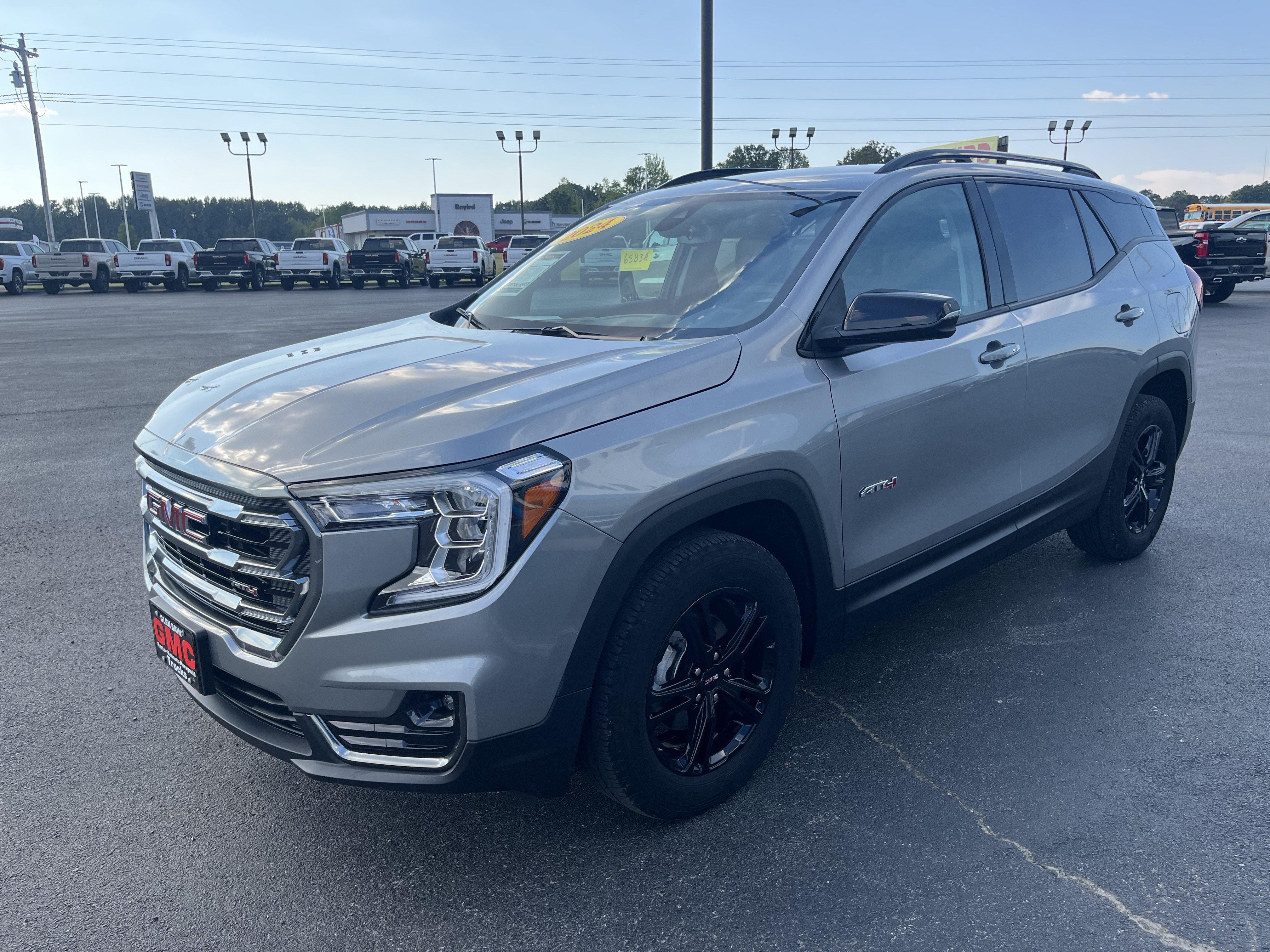 Used 2024 GMC Terrain AT4 AWD/4WD image 1